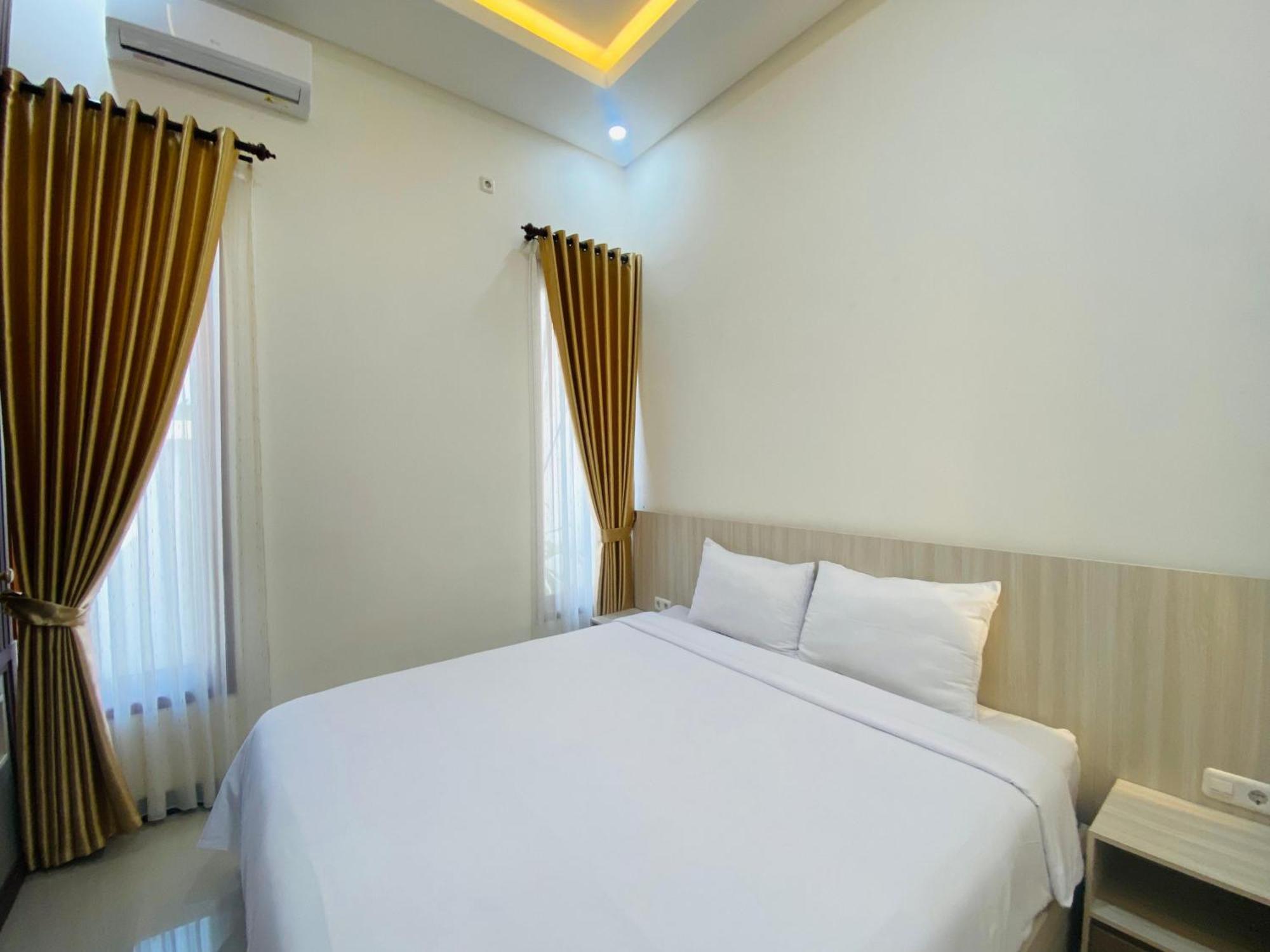 Kanggo Riko Family Homestay Mitra Reddoorz Banyuwangi  Exterior photo